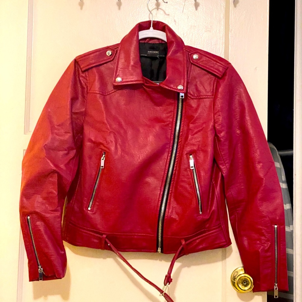 SOLD 🚨 ZARA Red Faux Leather Moto Jacket, Size Large NWOT